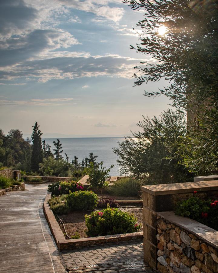 Diapori Suites Hotel Kardamyli Exterior foto
